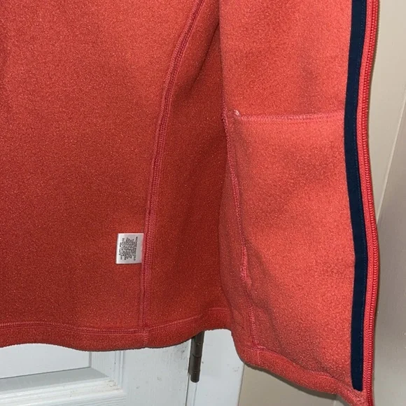 Vineyard Vines 🐳 Size XS! - Picture 8 of 9